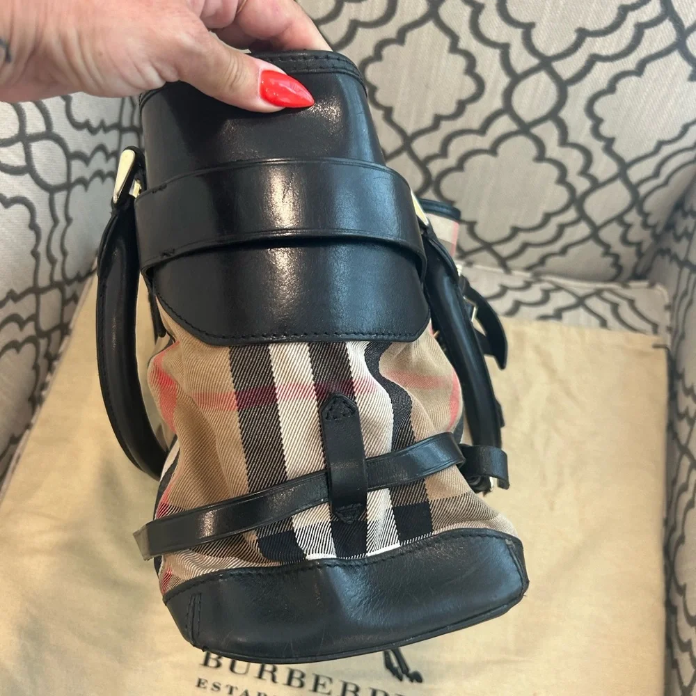 House Check Bridle Calfskin Medium Lynher Tote Black - Picture 6 of 8